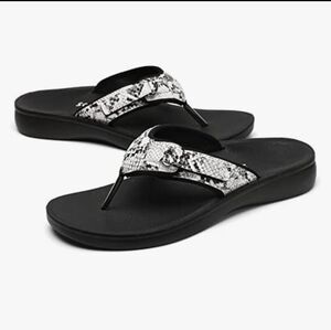 Sollbeam Women's Orthotic Comfort Snake Print Flip Flop Sandals